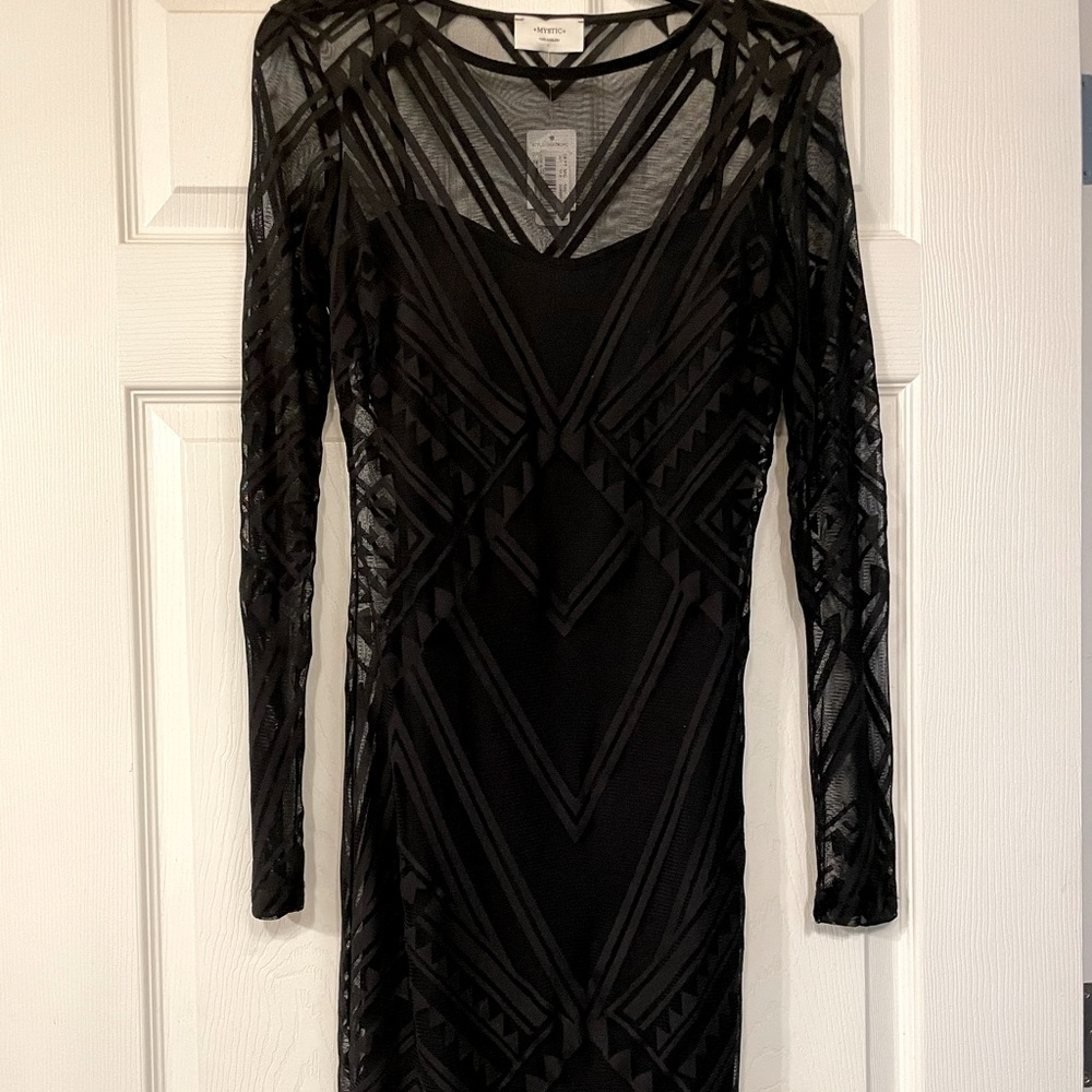 NWT- Mystic Los Angeles- women’s black dress szM